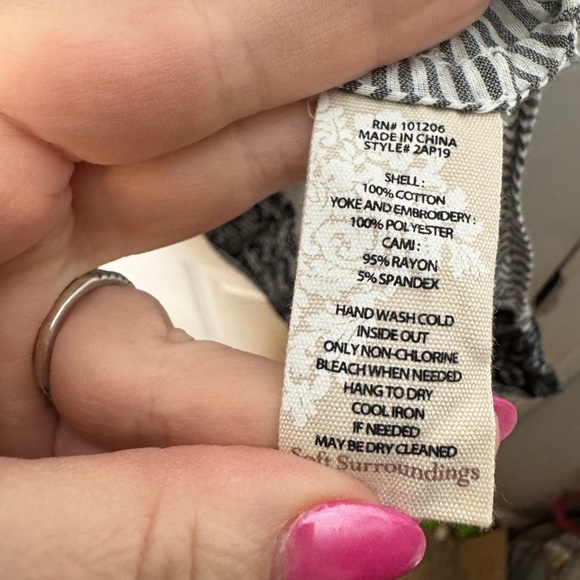 SOFT SURROUNDINGS Havana Grey Stripe Sheer Embroidered Tunic Top Size L - Picture 5 of 11